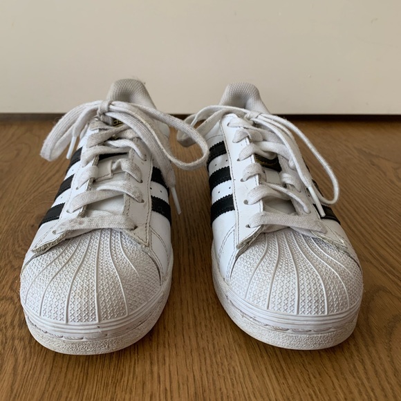 Adidas superstars - Picture 2 of 3